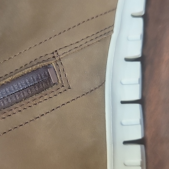 Cole Haan - Picture 11 of 11